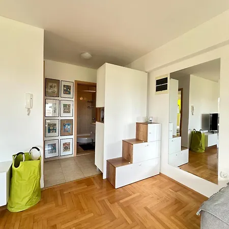 Comfy Apartment, Office Space, Freeparking Apartmán *
